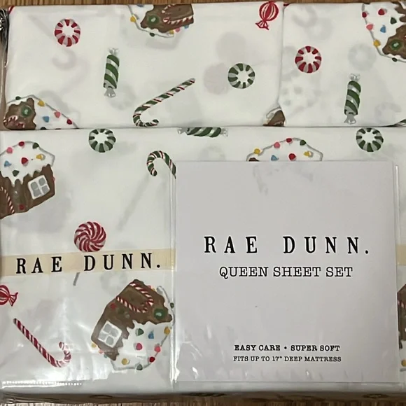 Rae Dunn Christmas Gingerbread Queen Sheet Set - Picture 5 of 5